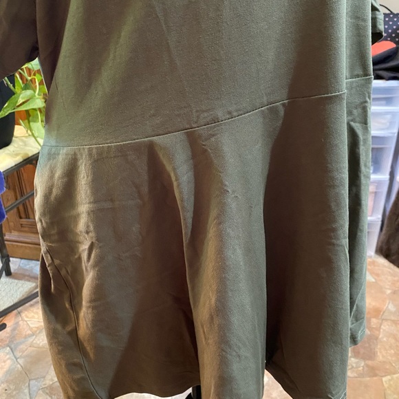 BEAUTIFUL - Picture 6 of 6